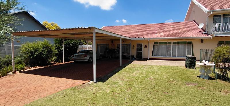 4 Bedroom Property for Sale in Fichardt Park Free State